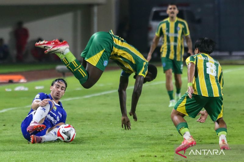 kemenangan kontra psbs biak jadi modal penting untuk persib bandung index