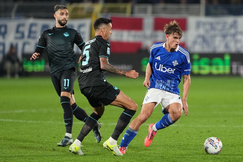 menang 2 0 como beri kekalahan perdana untuk juventus index