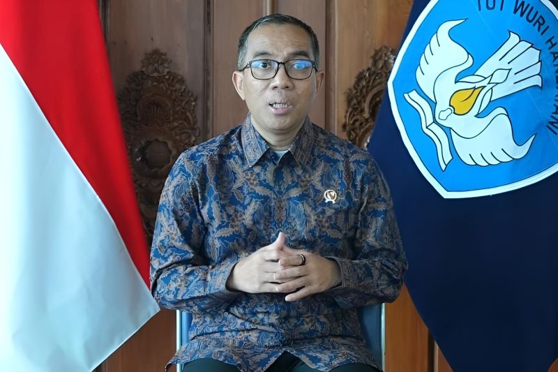 mendiktisaintek apresiasi polri sma kemala taruna bhayangkara cetak sdm unggul untuk indonesia emas 2045 index