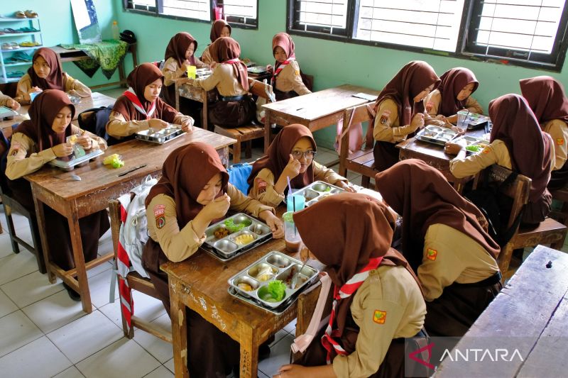 prabowo mayoritas dari 112 negara adopsi makan bergizi gratis ala ri index