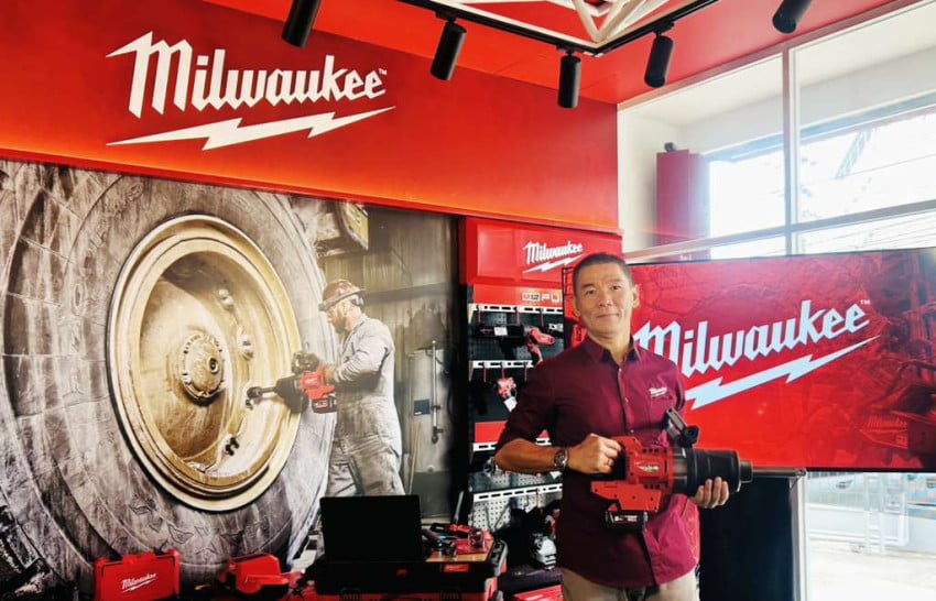 revolusi industri kalimantan milwaukee pimpin era baru alat berat nirkabel di balikpapan index