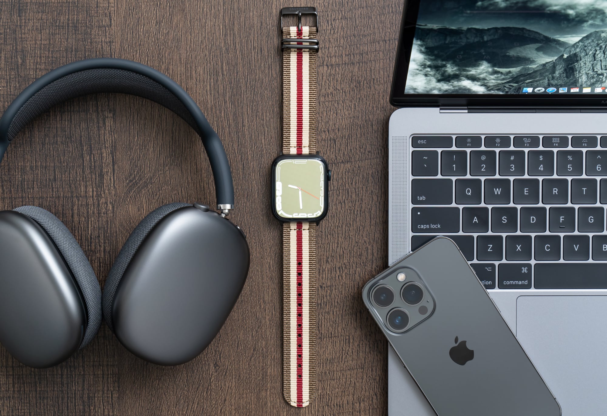 giveaway macrumors menangkan apple watch series 11 dan ikat pinggang nilon dari southern straps index