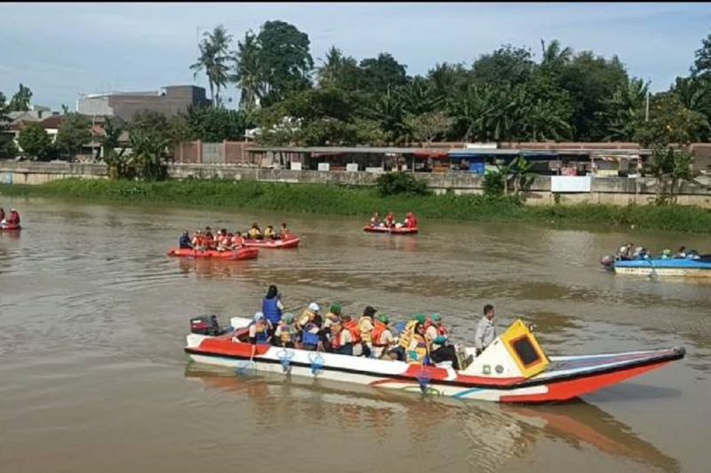 hakli kumpulkan 37 ton sampah di tangerang index