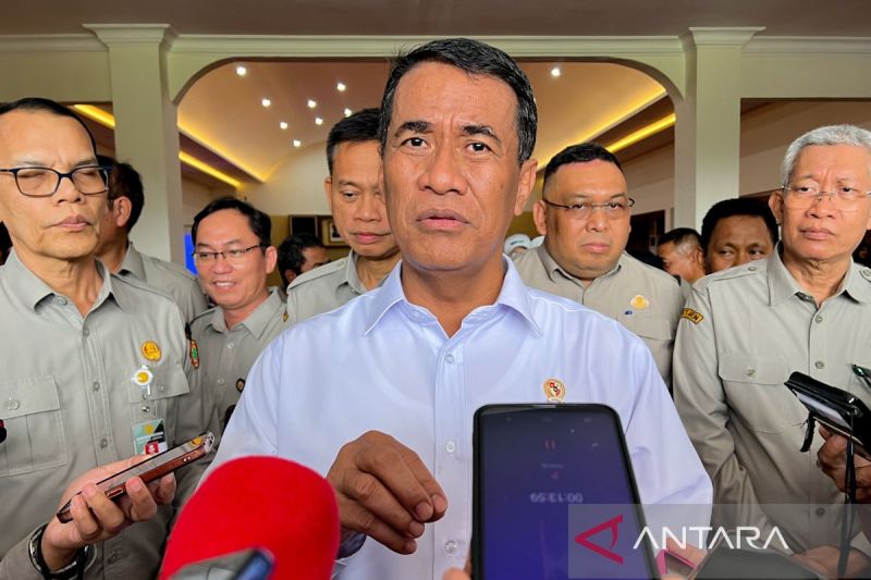 mentan kios dan distributor mulai patuhi penuruan harga pupuk subsidi index