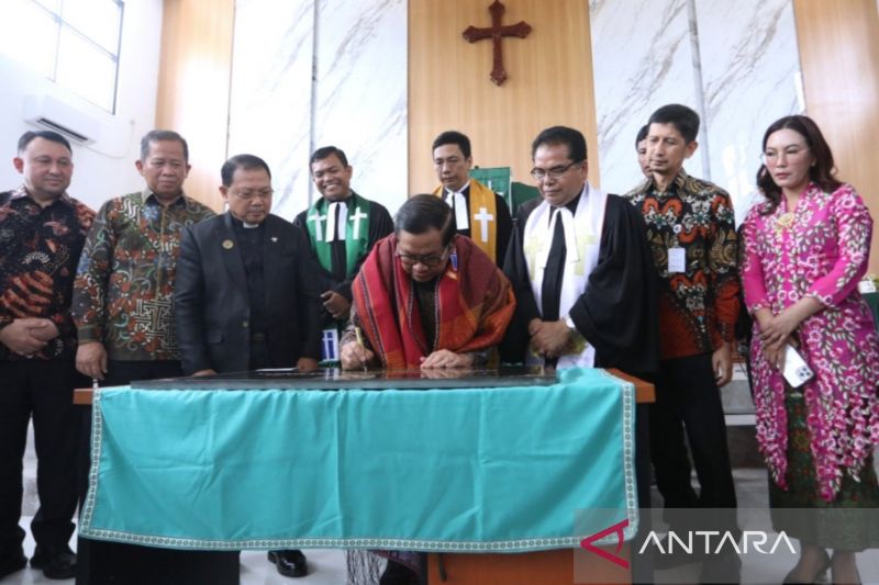 pramono harap peresmian gereja hki berikan pelayanan terbaik index