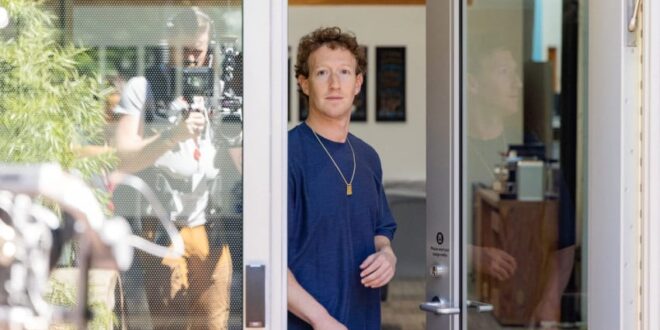 bangun rumah rp176 triliun selama 8 tahun zuckerberg bagikan headphone dan donat ke tetangga yang protes index