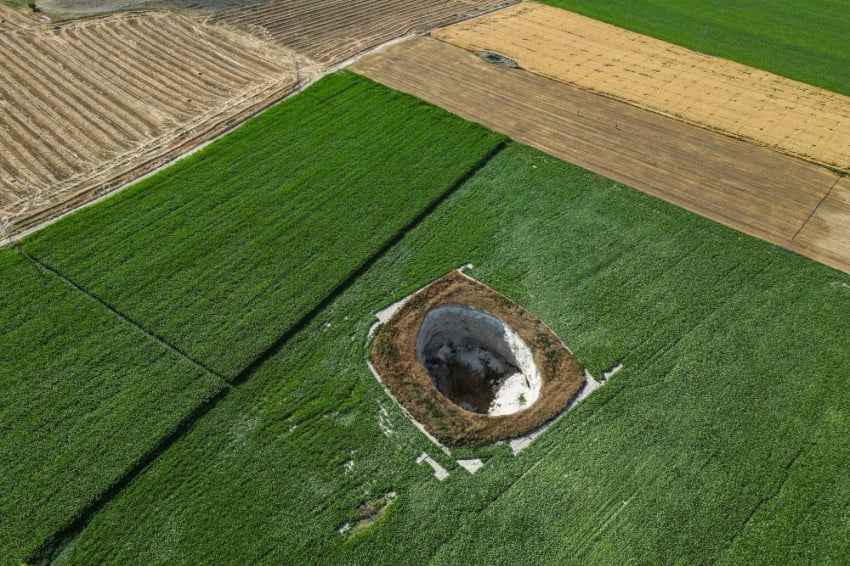 bumi bocor parah lubang raksasa misterius terus bertambah di turki index