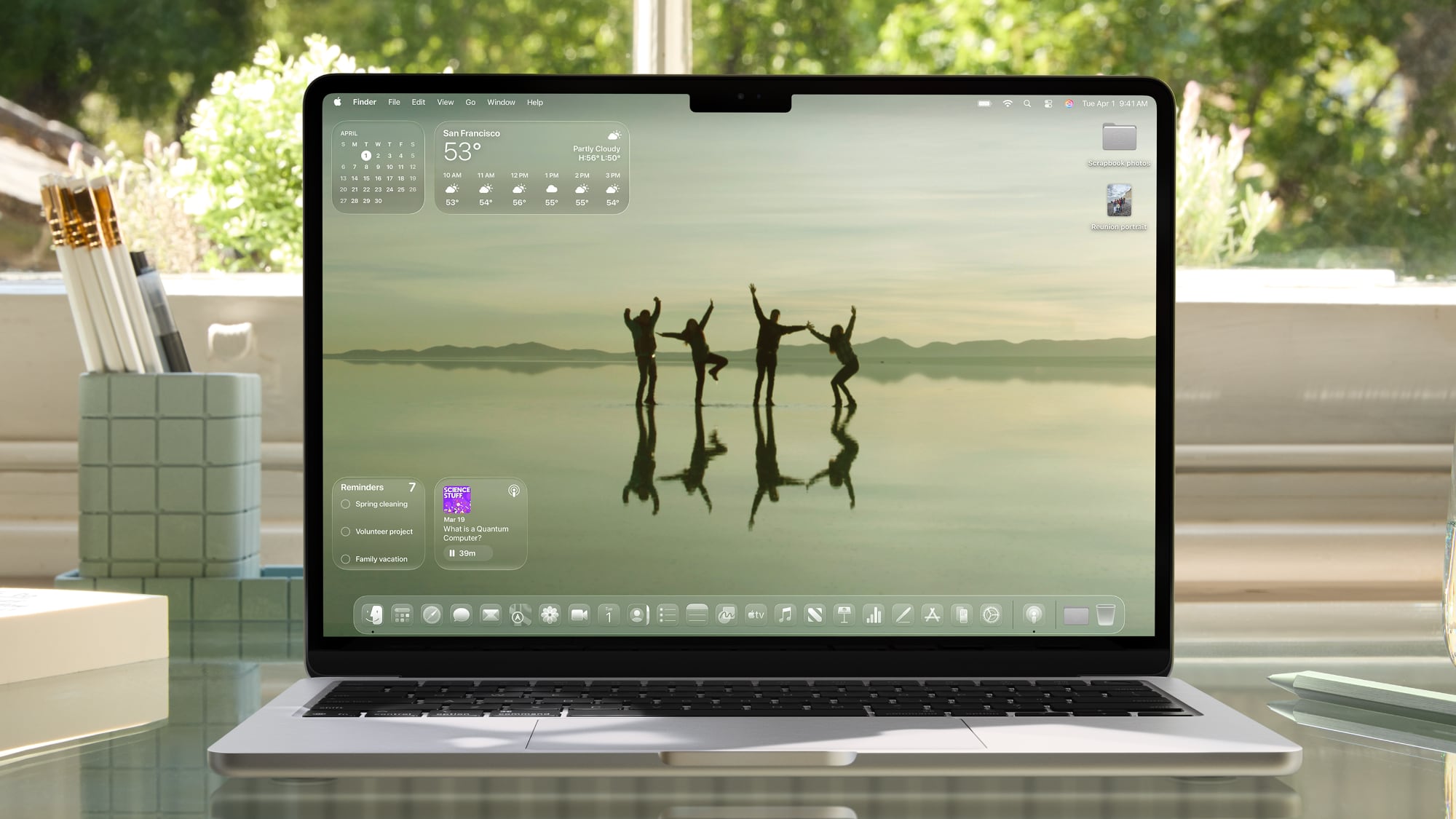 kepala desain ui apple alan dye beralih ke meta perubahan besar dalam industri teknologi index