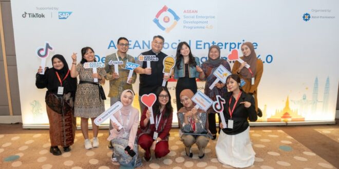 melawan algoritma kebodohan jhonatan leni dan sir pedot buktikan tiktok tak sekadar joget index