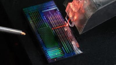 peneliti kembangkan mikrochip foton baru buka terobosan komputasi kuantum index