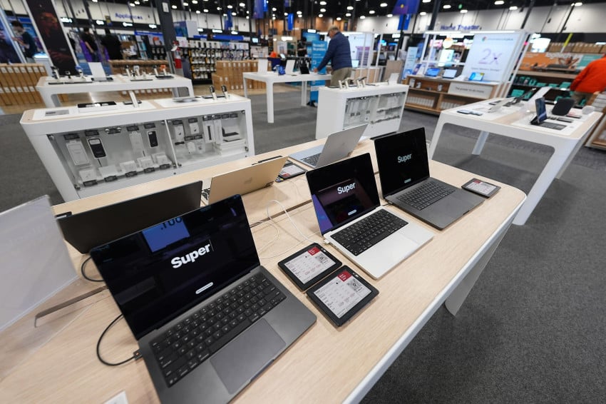 prediksi idc 2026 pasar pc dunia terancam minus 89 persen akibat krisis memori harga laptop dan hp naik index