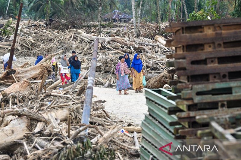 pusdalops 2 285 orang luka 83 masih hilang akibat bencana di sumut index