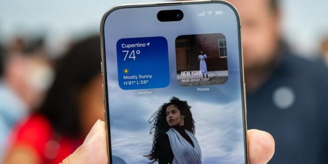 iphone 18 pro leak smaller dynamic island no top left camera cutout index