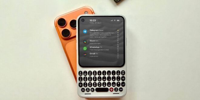 think the user wants a natural and concise indonesian translation of the title i need to capture the essence of the announcement and the question original title clicks communicator unveiled