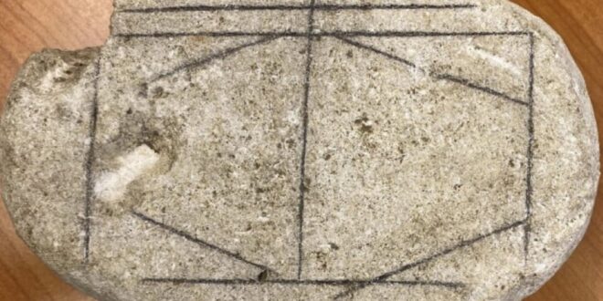 batu dari era romawi bikin ilmuwan bingung bahkan ai pun ikutan pusing index