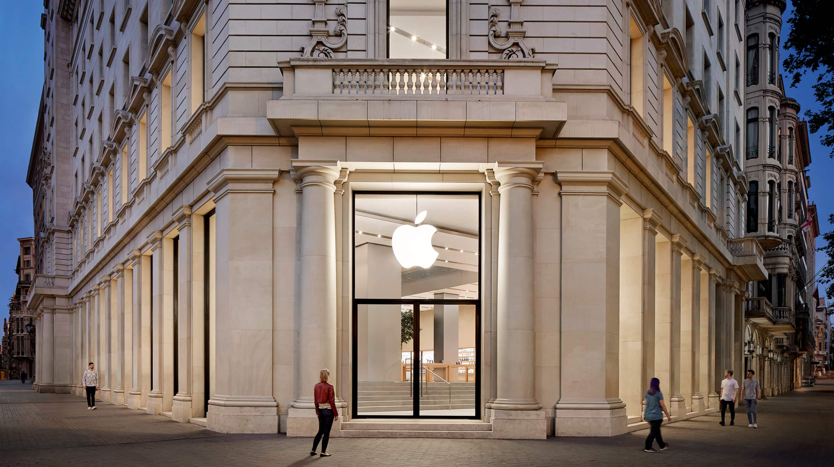 toko apple yang indah di barcelona akan segera ditutup sementara index