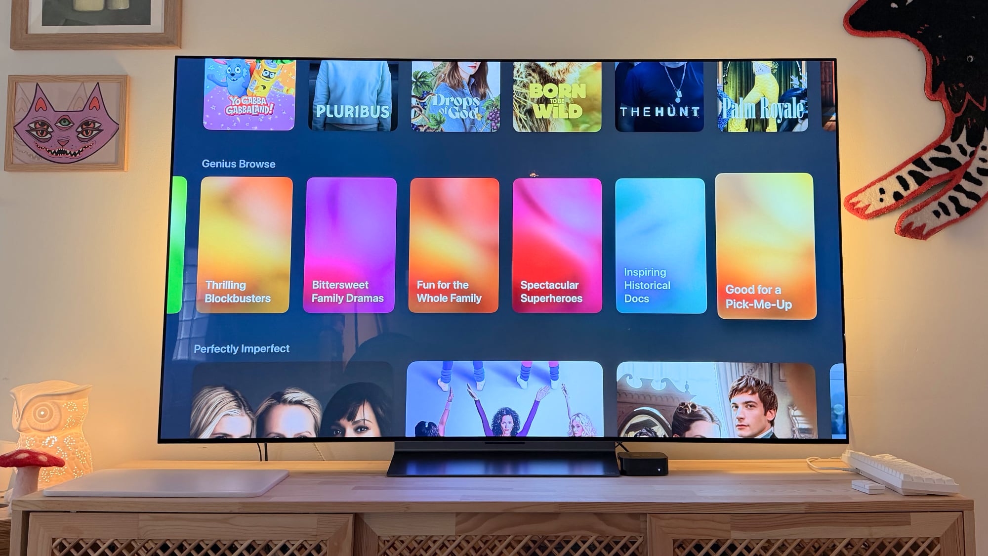 apple hadirkan genius browse rekomendasi film tv ke apple tv tvos 26 4 index